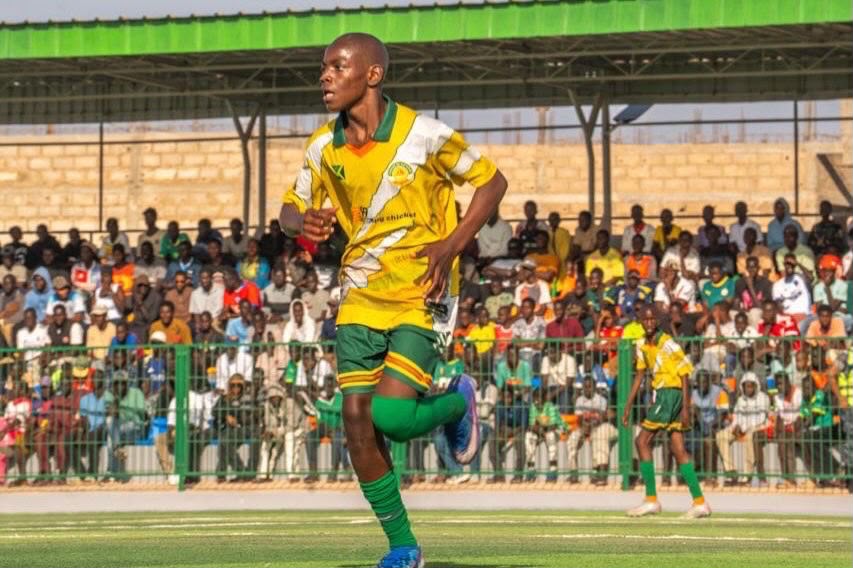Match de football des jeunes Yakaar